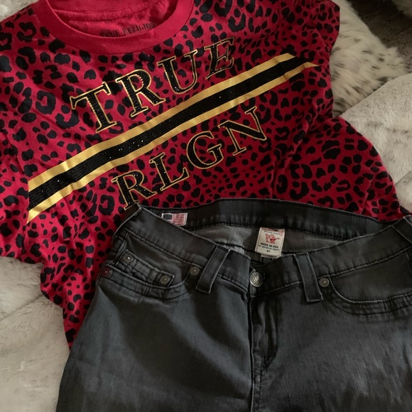 True Religion - Picture 3 of 3